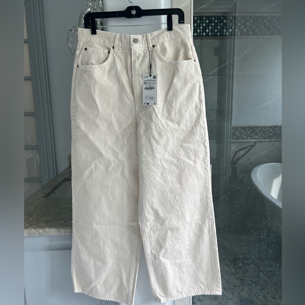 ZARA Mid Rise Loose Fit Denim Ecru - Picture 7 of 15